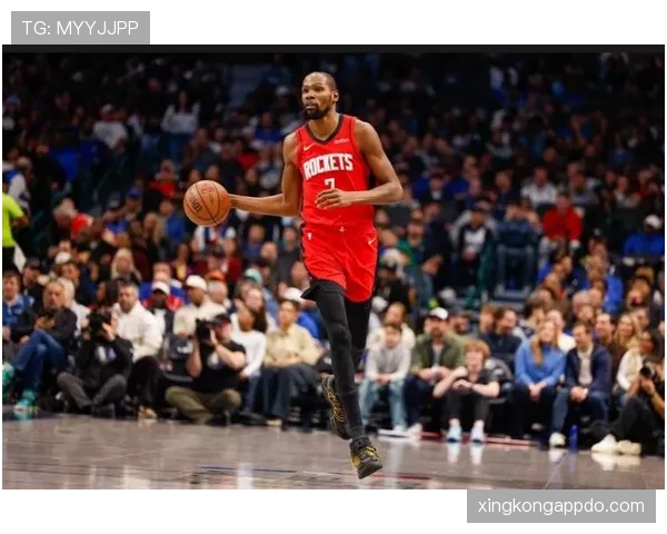 杜兰特无球跑动效率提升，改变球队进攻结构